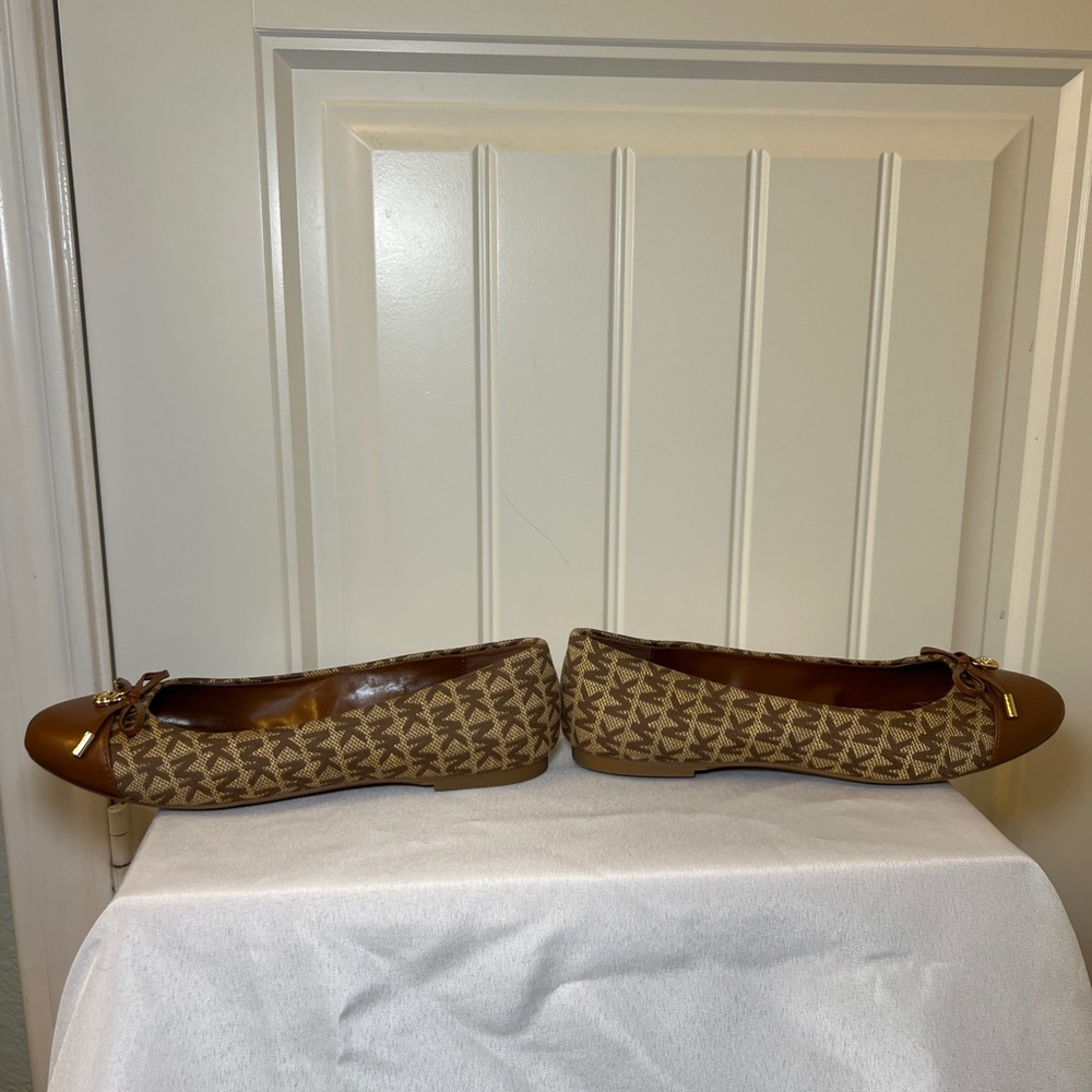 Michael Kors Women’s Brown and Tan MK Logo Ballet Flats Bow Size 8.5‎ - Picture 12 of 12